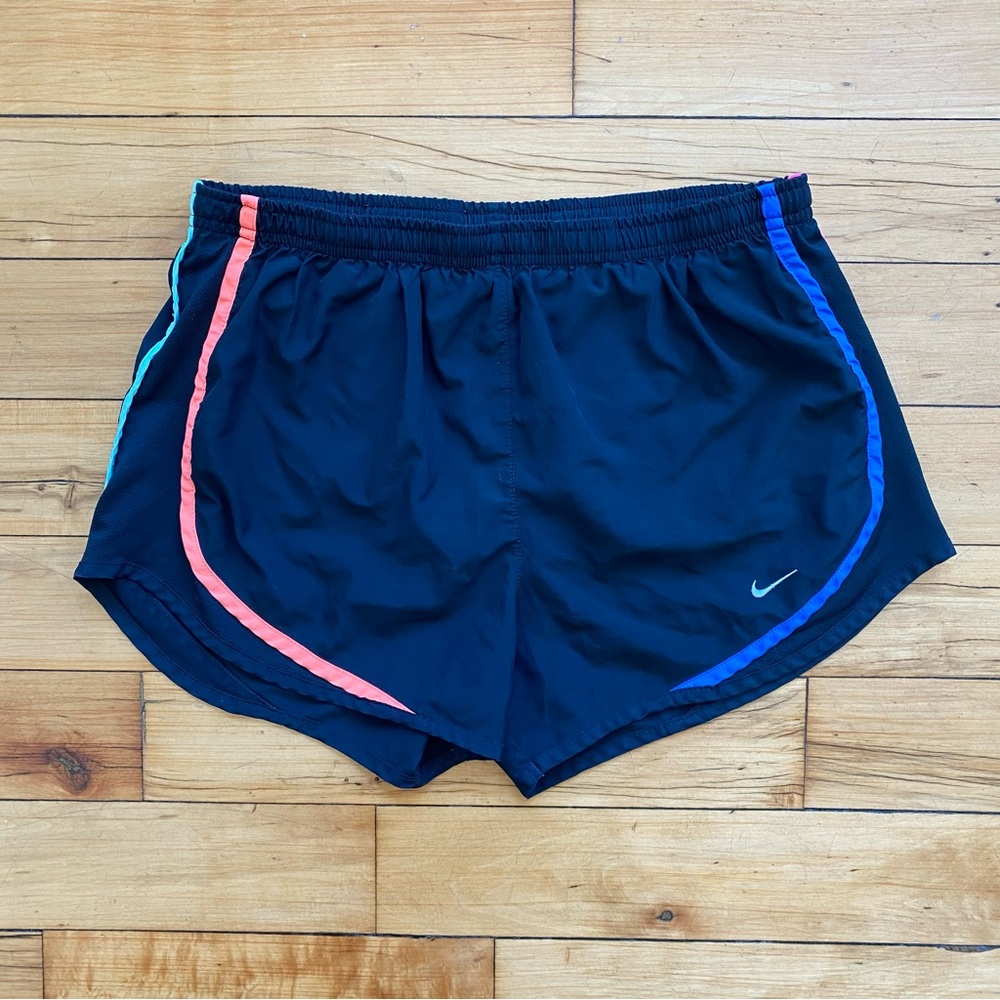 🖤🌈 Nike Women's Black and multicolor accented Running Shorts - Size Medium